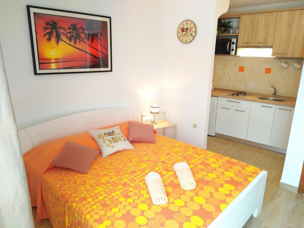 Apartments Green & Orange Hvar Town Bagian luar foto
