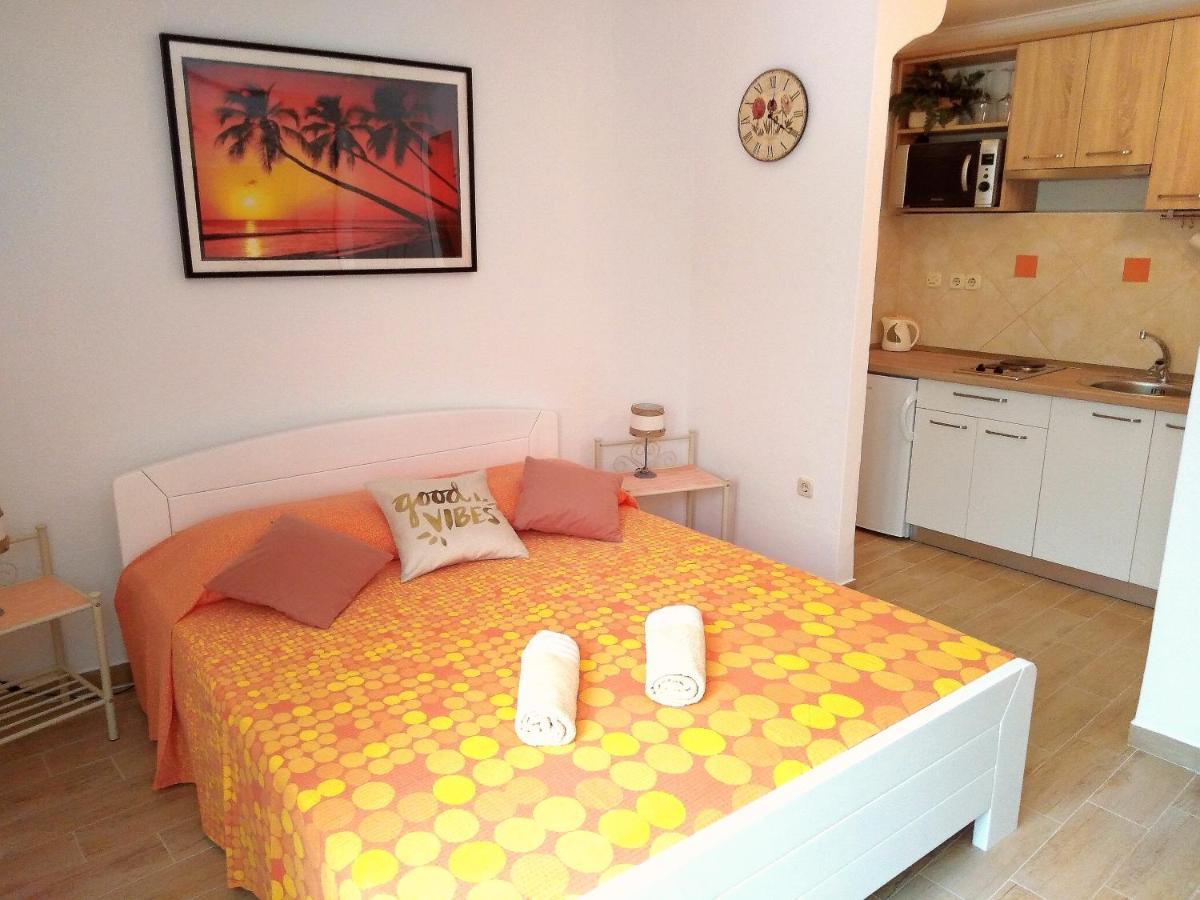Apartments Green & Orange Hvar Town Bagian luar foto