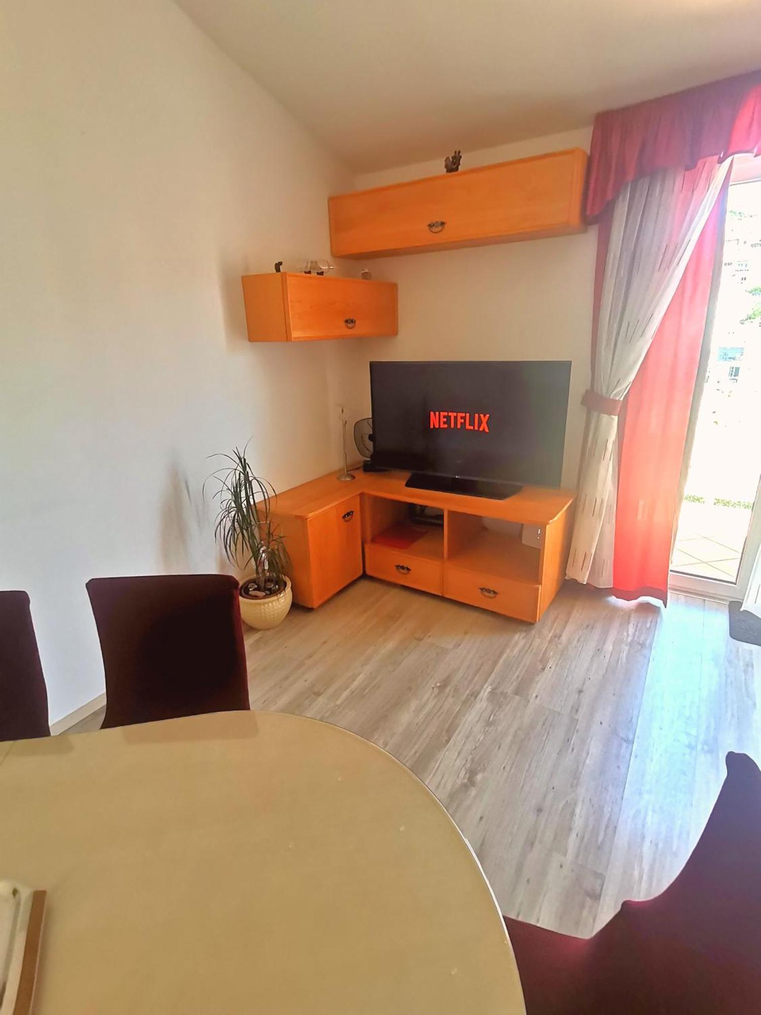 Apartments Green & Orange Hvar Town Bagian luar foto