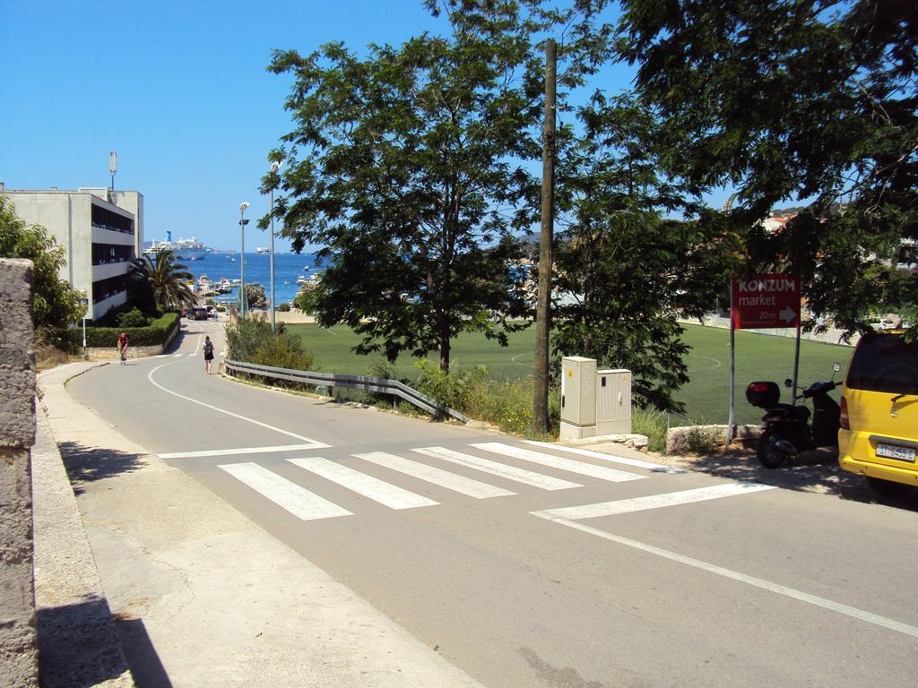 Apartments Green & Orange Hvar Town Bagian luar foto
